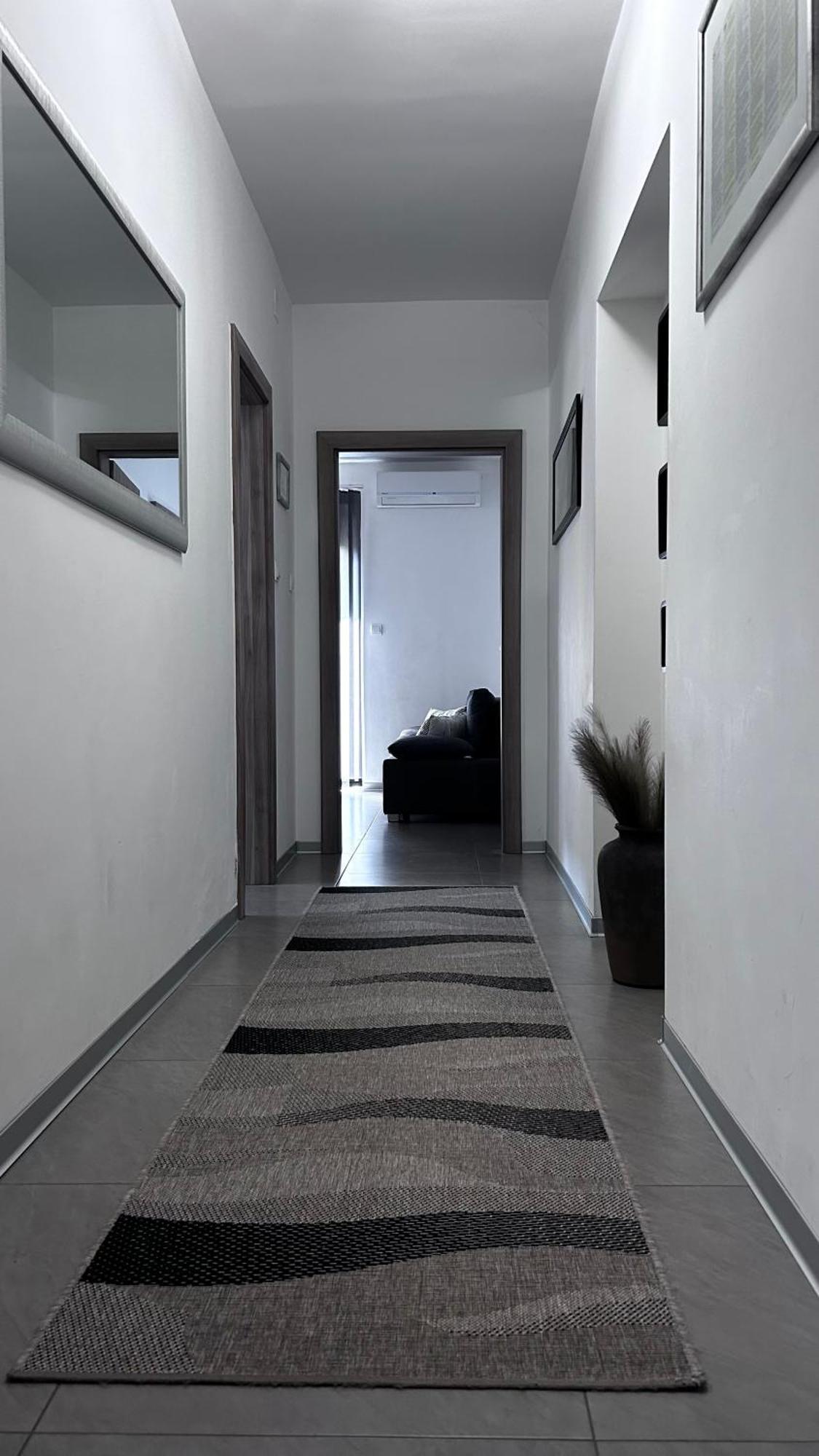 Ivni Apartmani Новиград Екстериор снимка