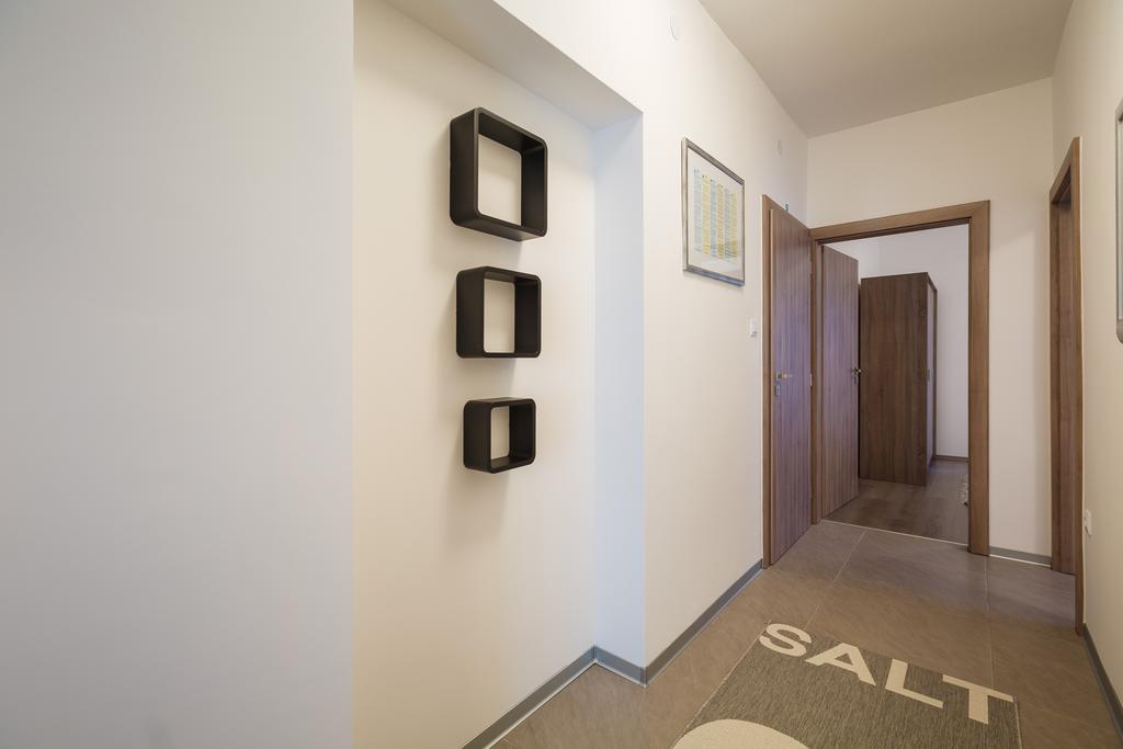 Ivni Apartmani Новиград Екстериор снимка